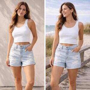 American Eagle Mom Shorts High Rise Distressed Light Wash Denim Size 4 Y2K 26x3